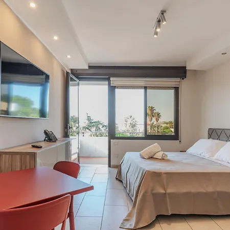 Aparthotel Renova 3*